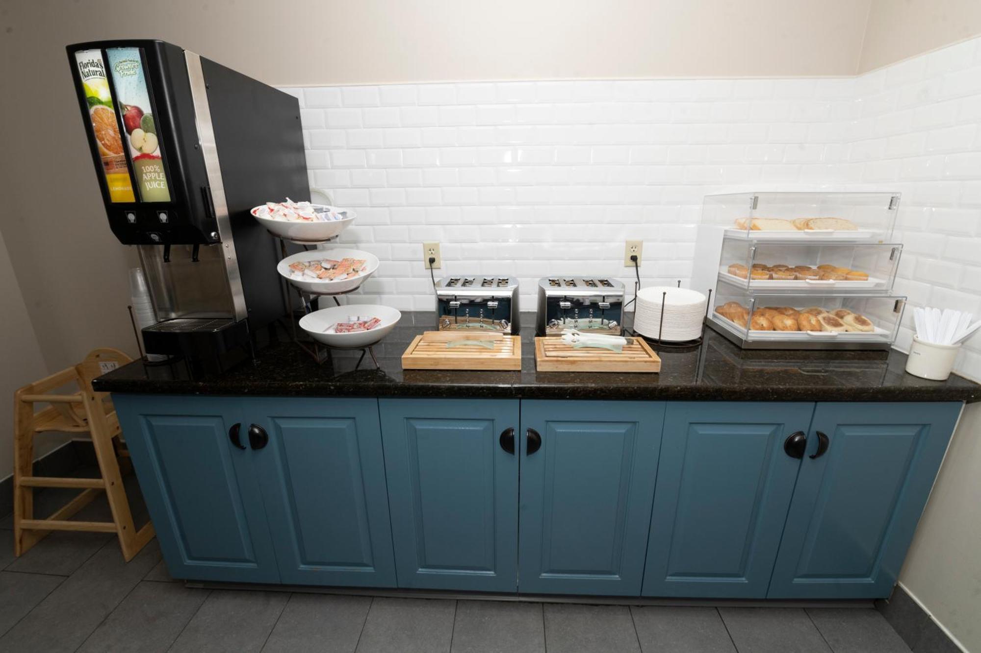 Country Inn & Suites By Radisson, Harrisburg - Hershey West, Pa Eksteriør bilde